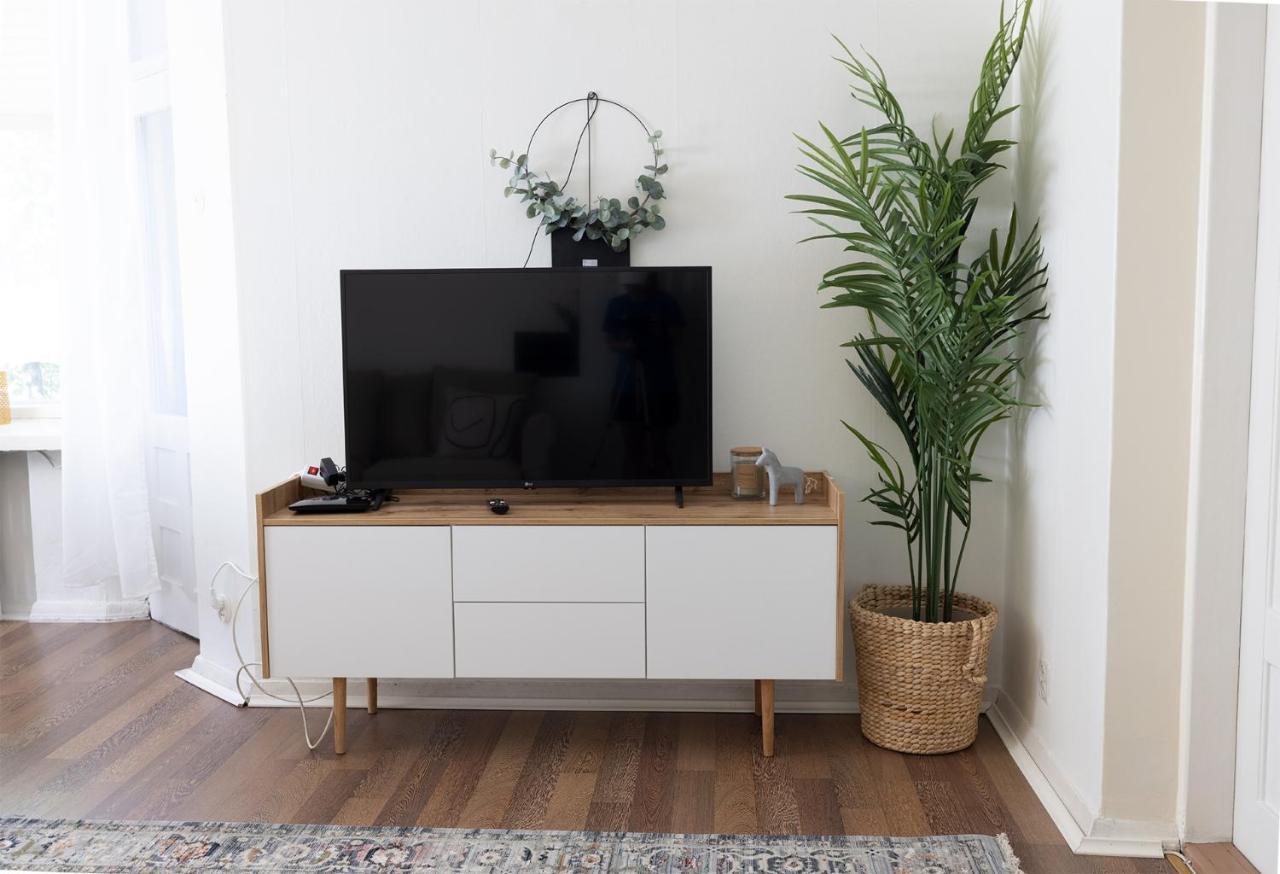 2ndhomes City Center 2br By The Finnish National Theatre With Balcony And Park View *