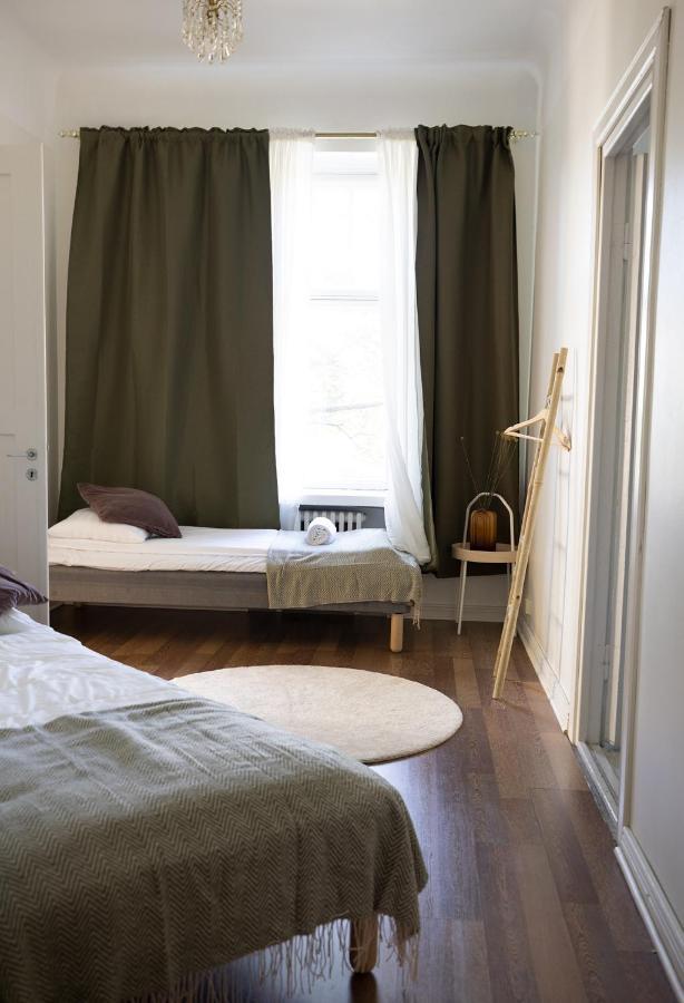 2ndhomes City Center 2br By The Finnish National Theatre With Balcony And Park View Apartment *